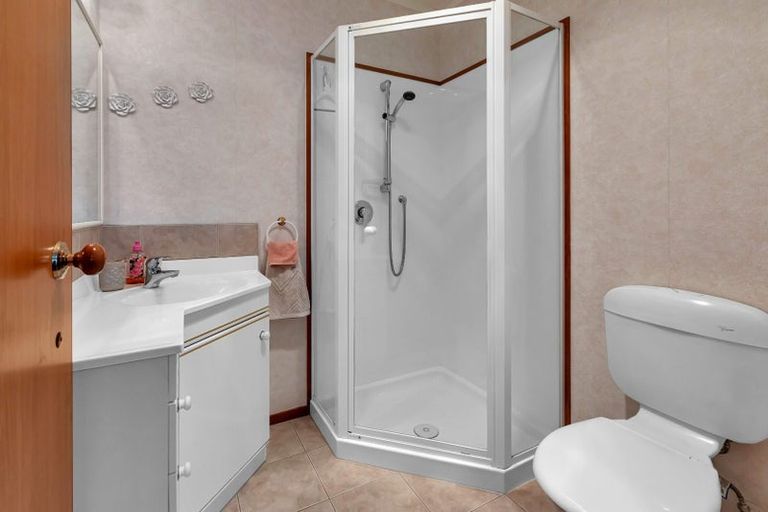 Photo of property in 1/58 Mill Road, Kensington, Whangarei, 0112