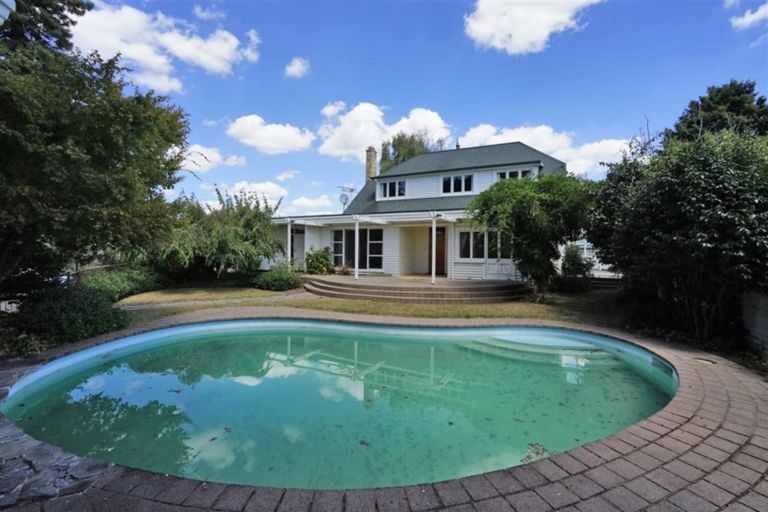 Photo of property in 322 Cobham Drive, Hillcrest, Hamilton, 3216