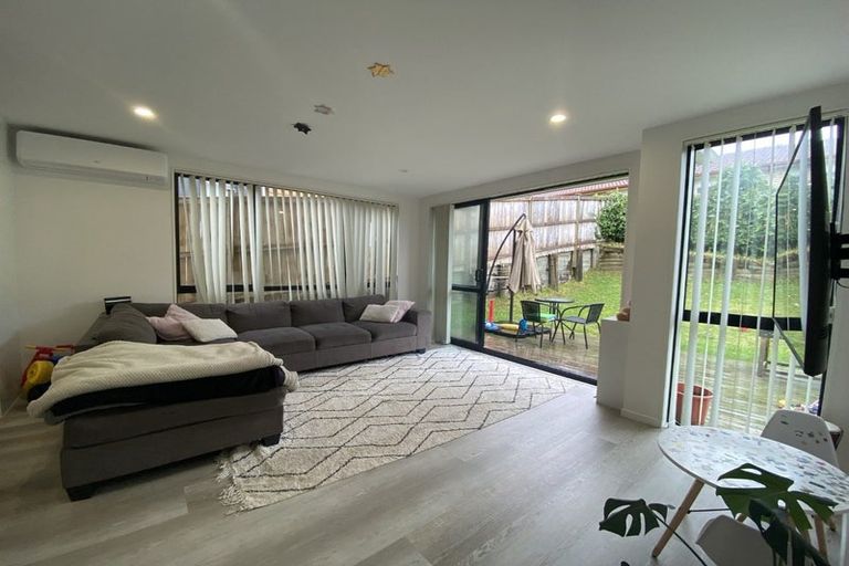 Photo of property in 28 Seafarer Crescent, Stanmore Bay, Whangaparaoa, 0932