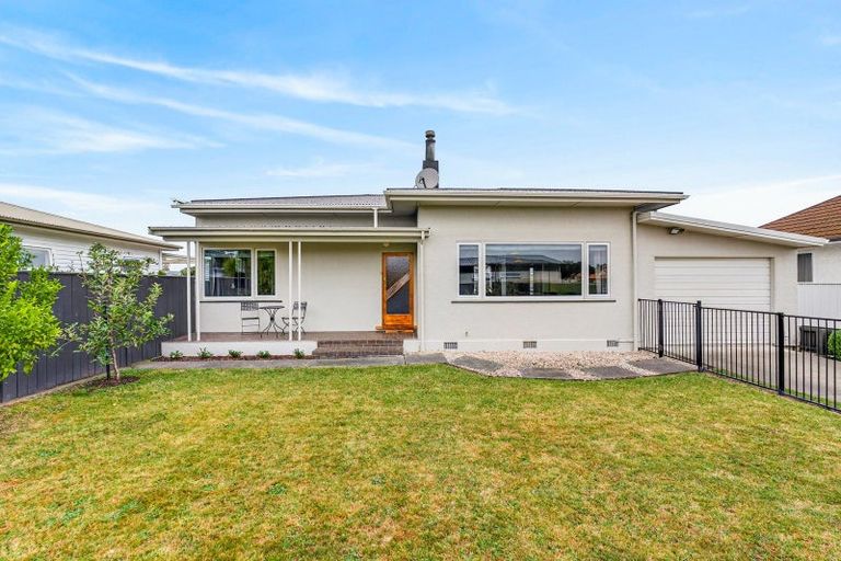 Photo of property in 8 Anzac Avenue, Onekawa, Napier, 4110