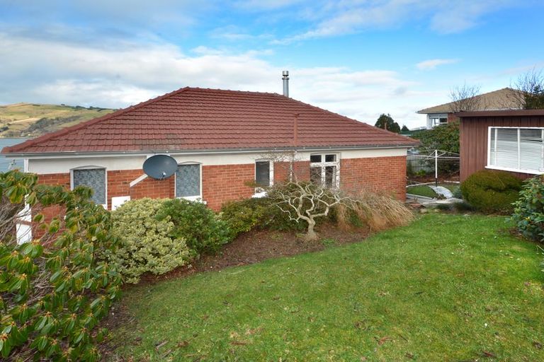 Photo of property in 17 Junction Road, Ravensbourne, Dunedin, 9022