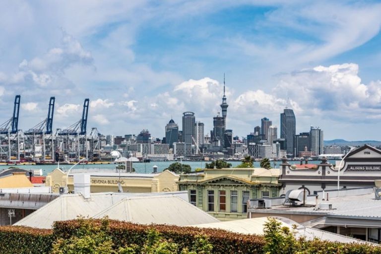 Photo of property in 19 Buchanan Street, Devonport, Auckland, 0624