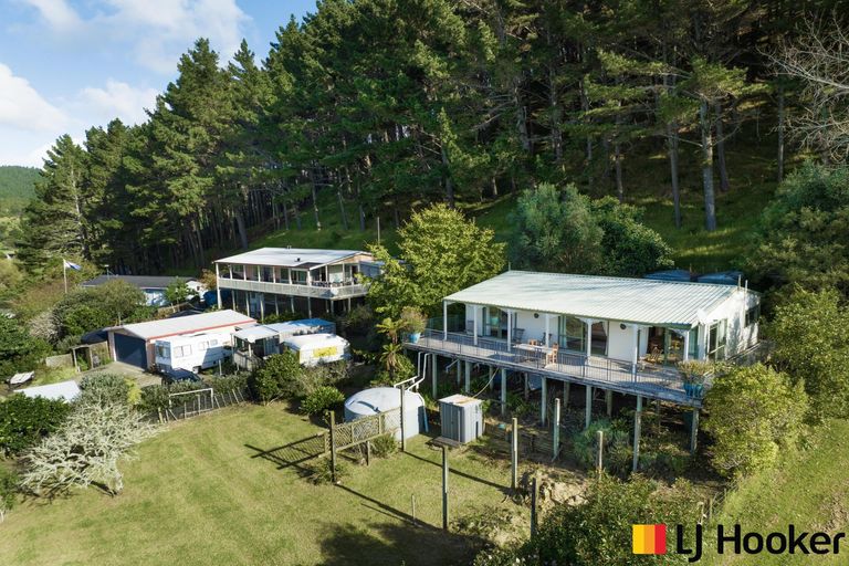 Photo of property in 6b Awhitu Gully Road, Manukau Heads, Awhitu, 2684