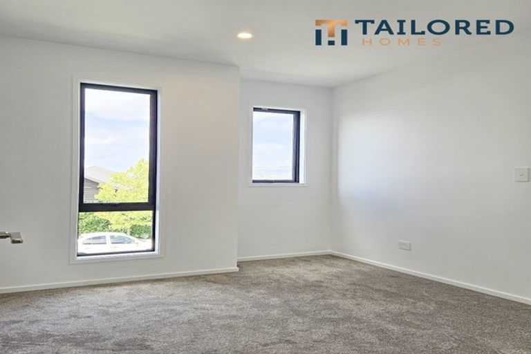 Photo of property in 12 Valiant Street, Mangere, Auckland, 2022