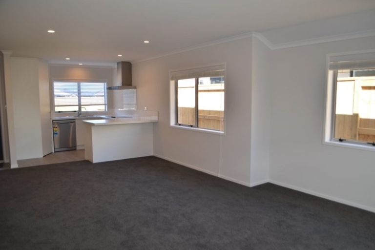 Photo of property in 16 Naeo Close, Papamoa Beach, Papamoa, 3118