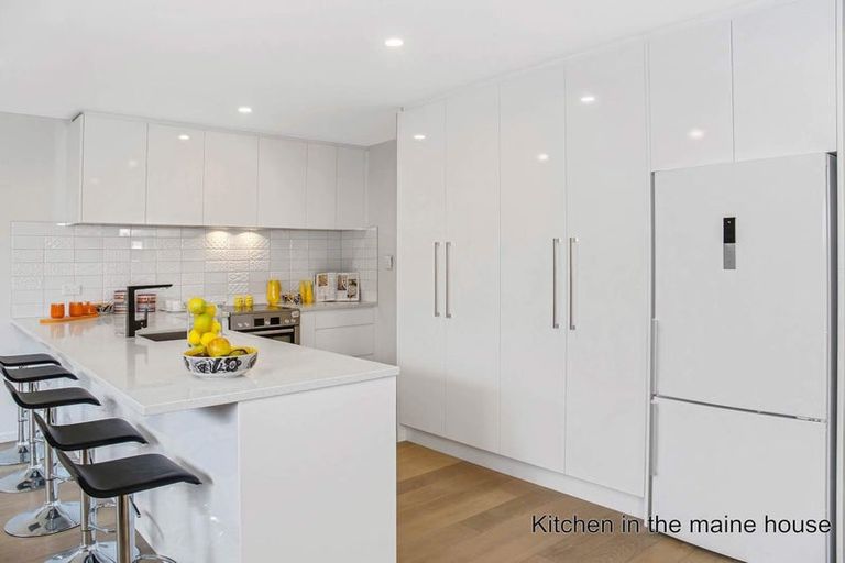 Photo of property in 8 Living Stream Road, Albany Heights, Auckland, 0632