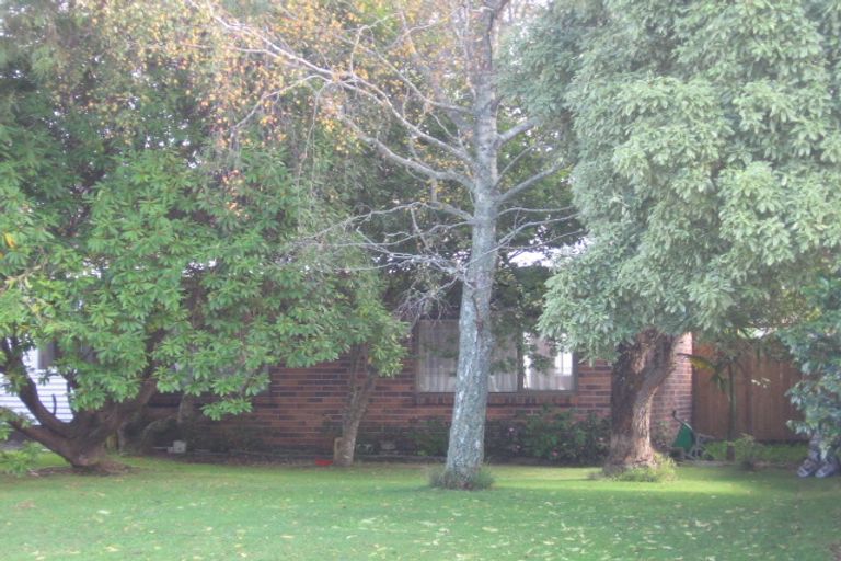 Photo of property in 10 Nicholson Avenue, Papatoetoe, Auckland, 2025