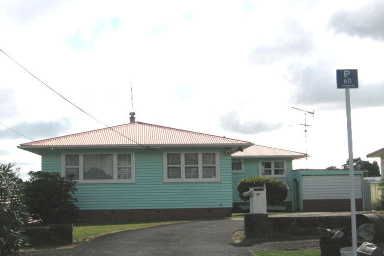 Photo of property in 10 Hugh Brown Drive, New Lynn, Auckland, 0600
