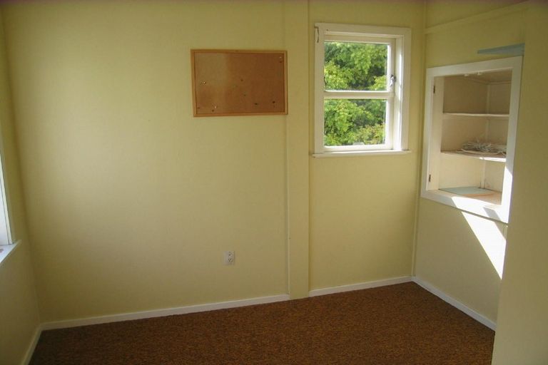 Photo of property in 19 Myrtle Crescent, Mount Cook, Wellington, 6021