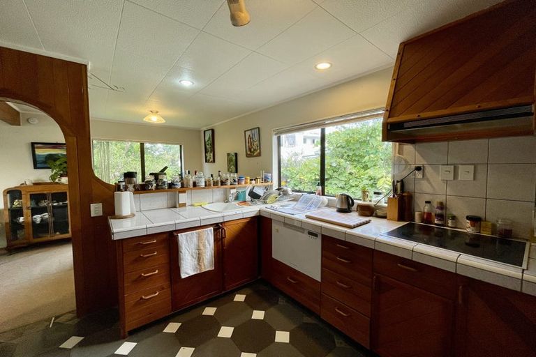 Photo of property in 2/40a Woodglen Road, Glen Eden, Auckland, 0602