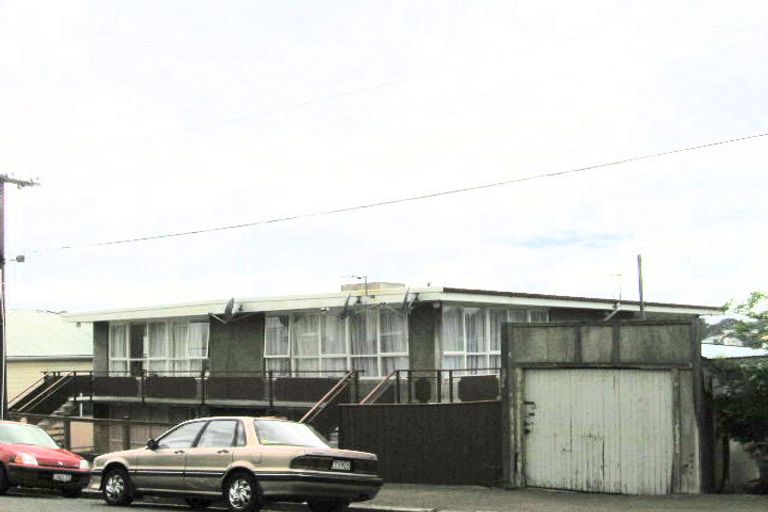 Photo of property in 7/4 Kenwyn Terrace, Newtown, Wellington, 6021