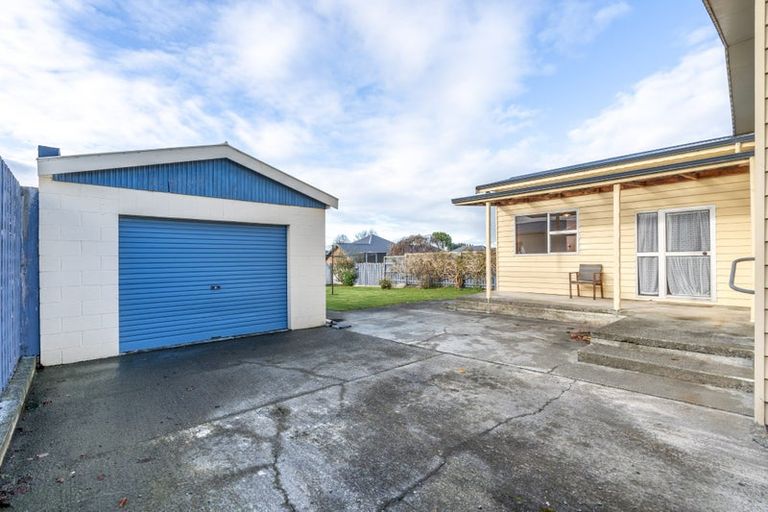 Photo of property in 121 Park Street, Winton, 9720