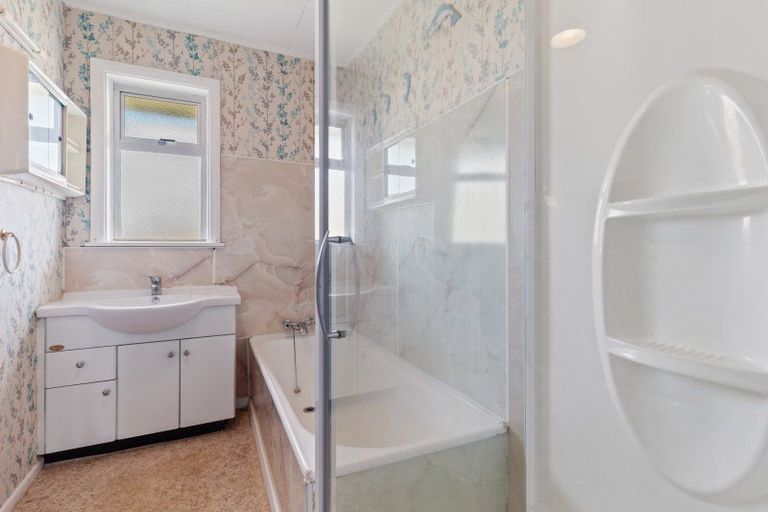 Photo of property in 156 Winchester Street, Levin, 5510