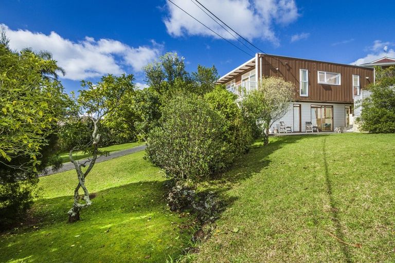 Photo of property in 15 Penning Road, Milford, Auckland, 0620