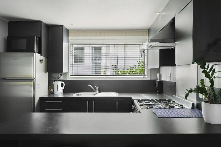 Photo of property in 116 Lake Terrace, Taupo, 3330