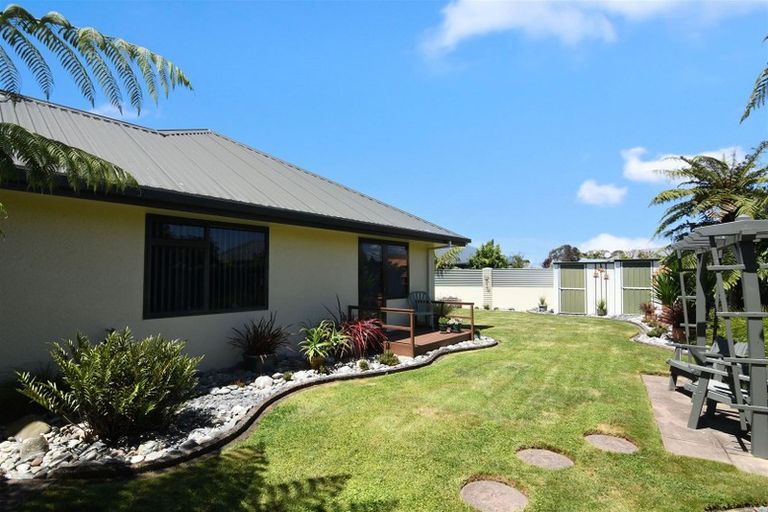 Photo of property in 6 Titoki Place, Motueka, 7120
