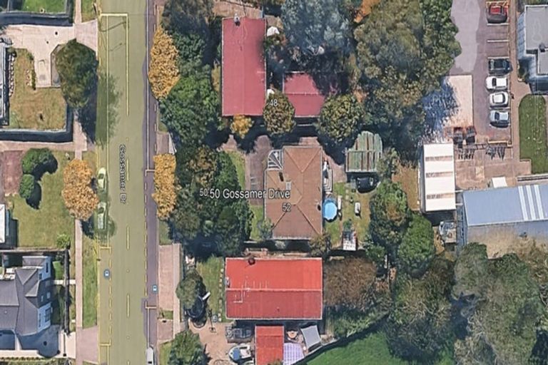 Photo of property in 50 Gossamer Drive, Pakuranga Heights, Auckland, 2010