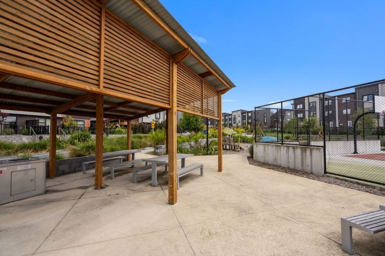 Photo of property in 16 Selo Street, Glen Eden, Auckland, 0602