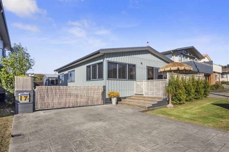 Photo of property in 17 Brighton Road, Waihi Beach, 3611