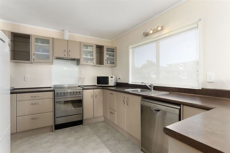 Photo of property in 8 Monde Place, Clover Park, Auckland, 2019