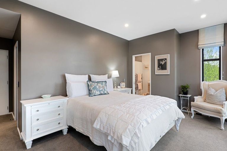 Photo of property in 21 Matai Street East, Riccarton, Christchurch, 8011