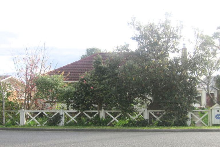 Photo of property in 114 George Street, Hikurangi, 0114