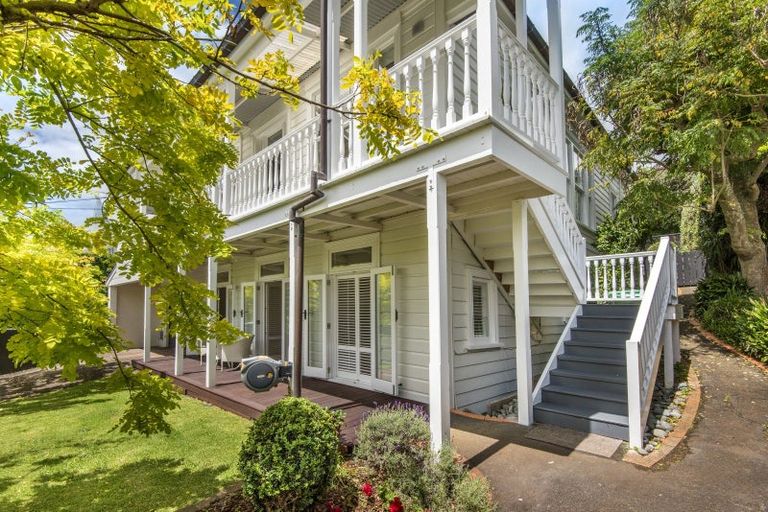 Photo of property in 38 Albert Road, Devonport, Auckland, 0624