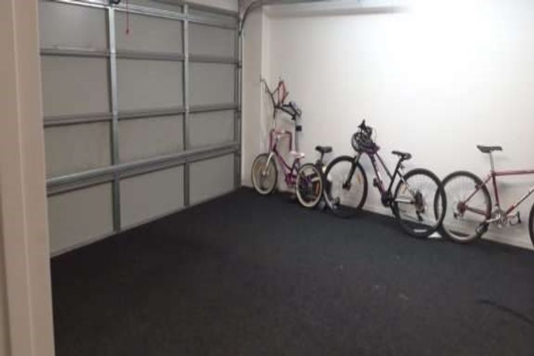 Photo of property in 2/670 Ferry Road, Woolston, Christchurch, 8023