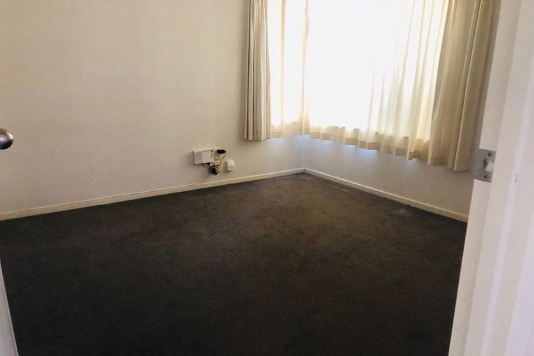 Photo of property in 1 Brompton Place, Burswood, Auckland, 2013