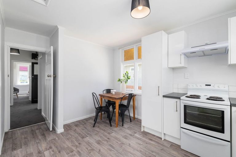 Photo of property in 52 Laurence Street, Waltham, Christchurch, 8011