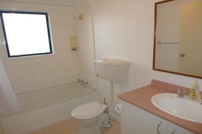 Photo of property in 7b Northwood Close, Woodridge, Wellington, 6037