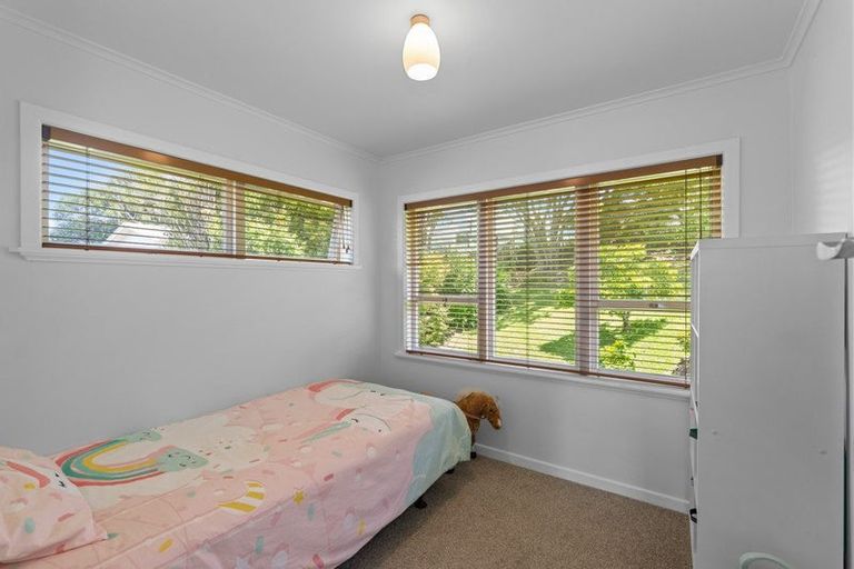 Photo of property in 319 Don Buck Road, Massey, Auckland, 0614
