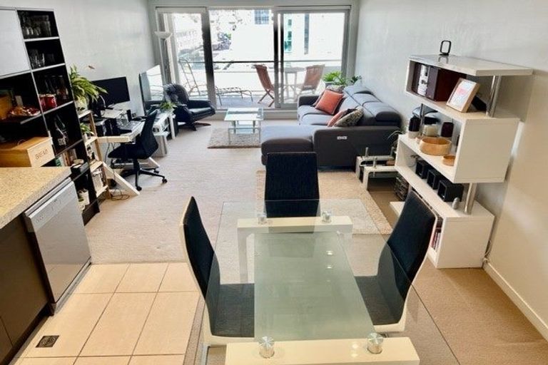 Photo of property in Monument Apartments, 4g/245 Wakefield Street, Te Aro, Wellington, 6011