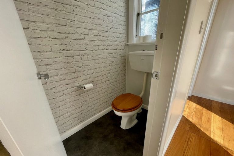 Photo of property in 19 Naenae Road, Naenae, Lower Hutt, 5011