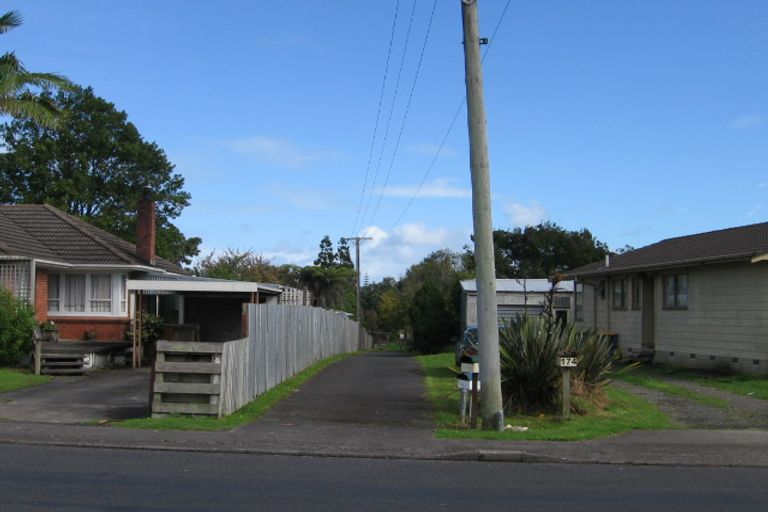 Photo of property in 2/172 Rathgar Road, Henderson, Auckland, 0610