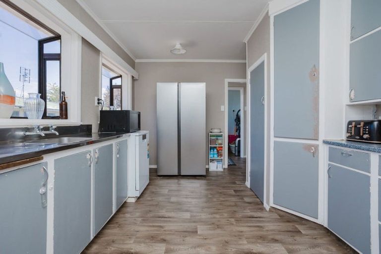 Photo of property in 5 Beedie Street, Dannevirke, 4930