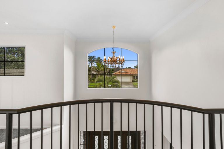 Photo of property in 16 Crannich Place, Wattle Downs, Auckland, 2103