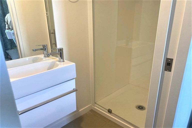 Photo of property in 15/2 Stone Street, Miramar, Wellington, 6022