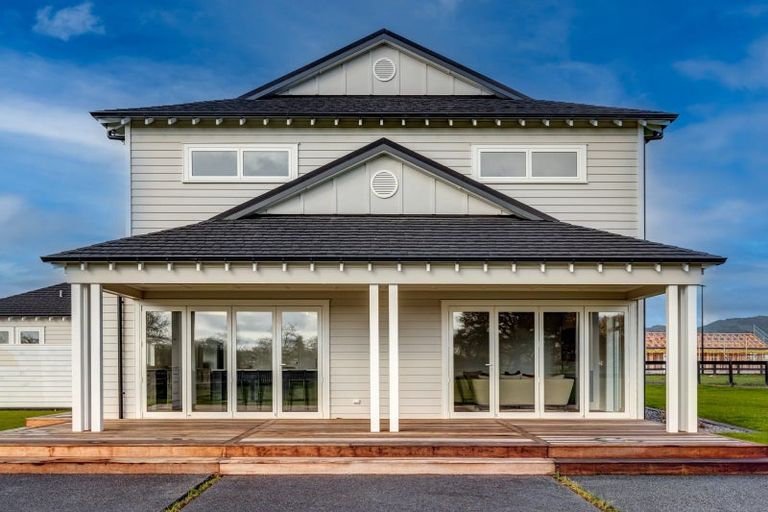 Photo of property in 4 Sunline Drive, Leamington, Cambridge, 3432