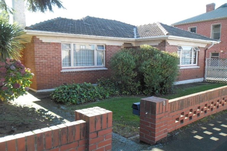 Photo of property in 8 Howe Street, North Dunedin, Dunedin, 9016