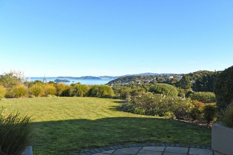 Photo of property in 9 Oceanview Terrace, Tirohanga, Lower Hutt, 5010