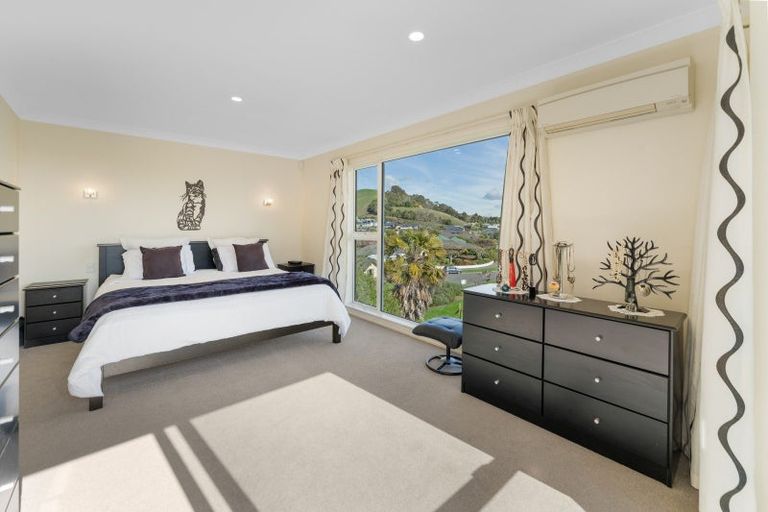 Photo of property in 12 Wiltshire Place, Stoke, Nelson, 7011