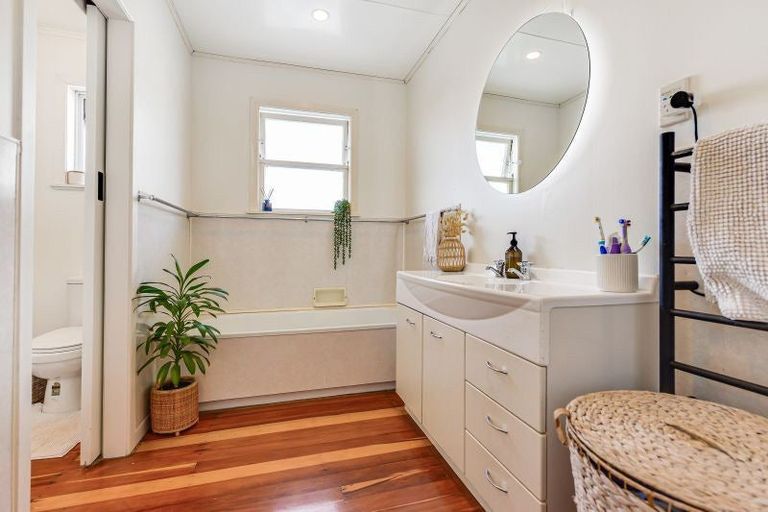 Photo of property in 2 Katherine Place, Melville, Hamilton, 3206