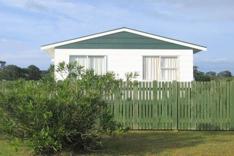 Photo of property in 17 Leah Road, Wharekaho, Whitianga, 3592