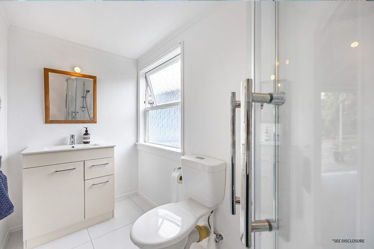 Photo of property in 156 Godley Road, Titirangi, Auckland, 0604