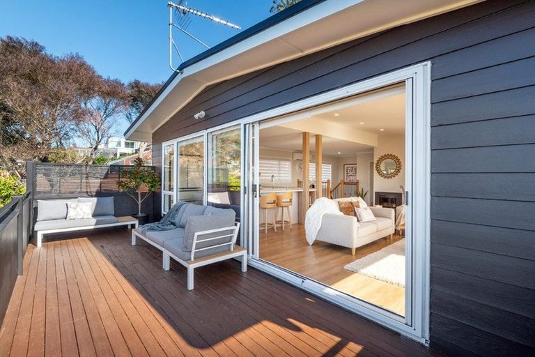 Photo of property in 19 Aberdeen Road, Castor Bay, Auckland, 0620