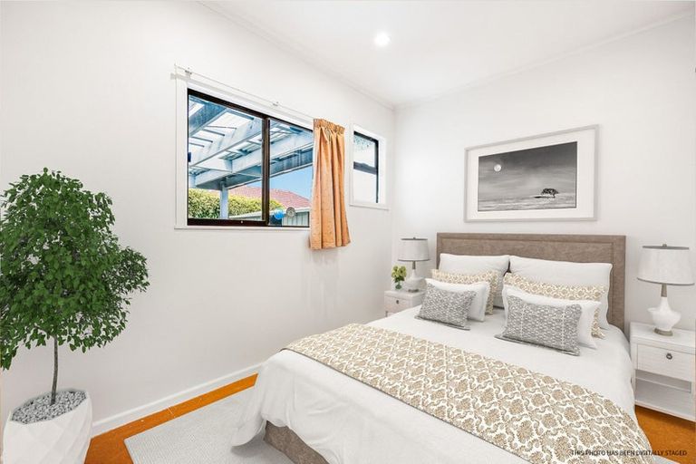 Photo of property in 37a Border Road, Henderson, Auckland, 0612