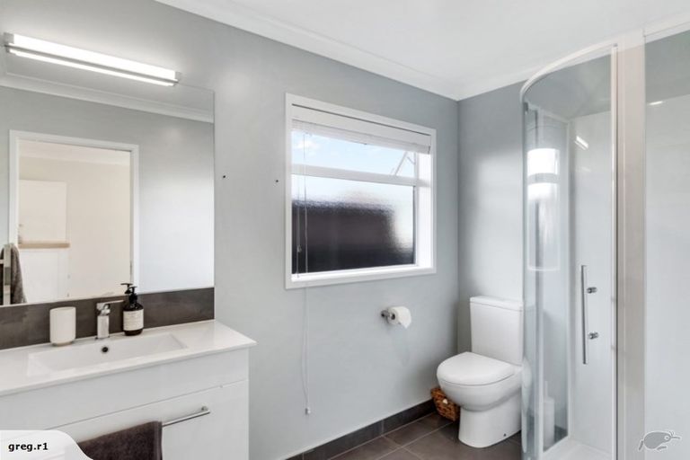 Photo of property in 58 Montgomery Crescent, Kinloch, Taupo, 3377