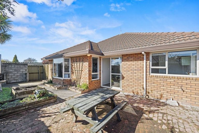 Photo of property in 2/114 Warden Street, Richmond, Christchurch, 8013