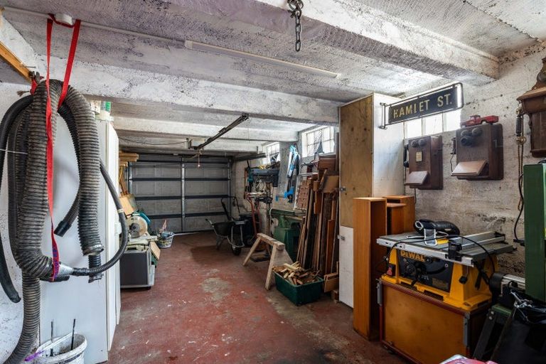 Photo of property in 126 Seaview Road, Westown, New Plymouth, 4310